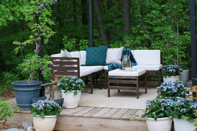 Backyard Windbreak Ideas for More Comfortable Seating Areas